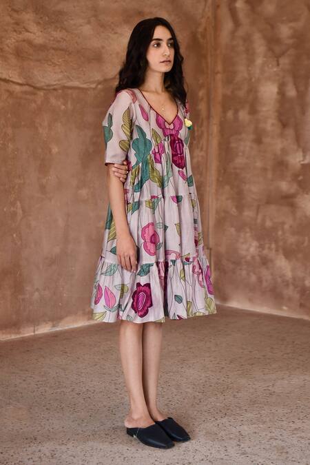Buy_Taro_Gray Chanderi Silk Beads V-neck Floral Foliage Print Tiered Dress _Online_at_Aza_Fashions