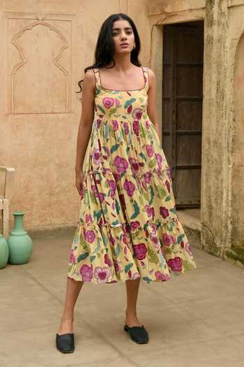 Taro_Yellow Muslin Square Neck Grapefruit Tiered Floral Print Dress _Online_at_Aza_Fashions