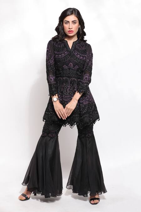 Sonali Gupta_Black 25% Silk Hand Embroidered Aari And Peplum Kurta & Sharara Set  _at_Aza_Fashions