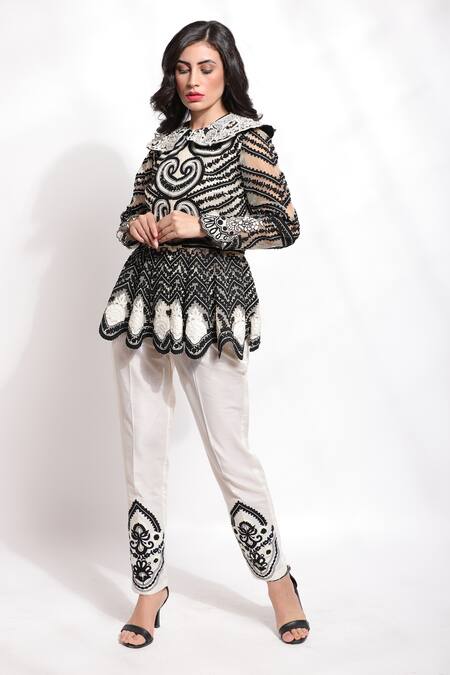 Sonali Gupta_Off White 25% Silk Hand Embroidered Dori Work Peplum Kurta And Pant Set  _Online_at_Aza_Fashions