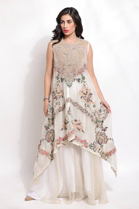 Sonali Gupta_Off White Silk Hand Embroidered Zari Cape  Round Mughal Palazzo Set  _Online_at_Aza_Fashions