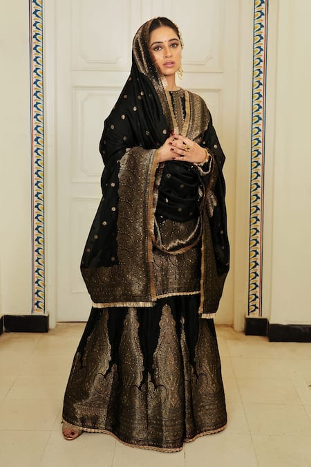 Safaa_Black Velvet Embroidery Round Neck The Rahma Blossom Woven Kurta Gharara Set _Online_at_Aza_Fashions
