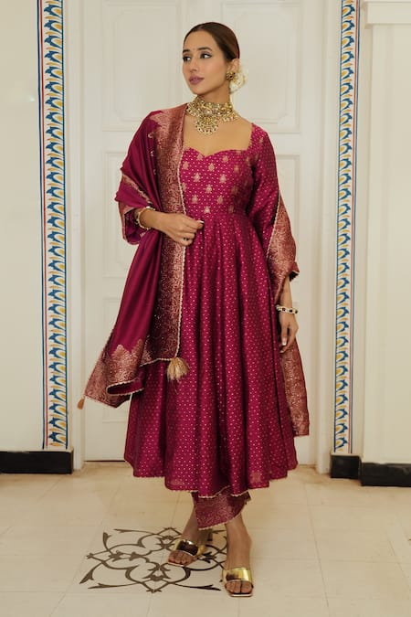 Shop Safaa Magenta Velvet Tassels Sweetheart Neck The Rummana Polka Dots Woven Anarkali Set Online at Aza Fashions Shop_Safaa_Magenta Velvet Tassels Sweetheart Neck The Rummana Polka Dots Woven Anarkali Set _Online_at_Aza_Fashions