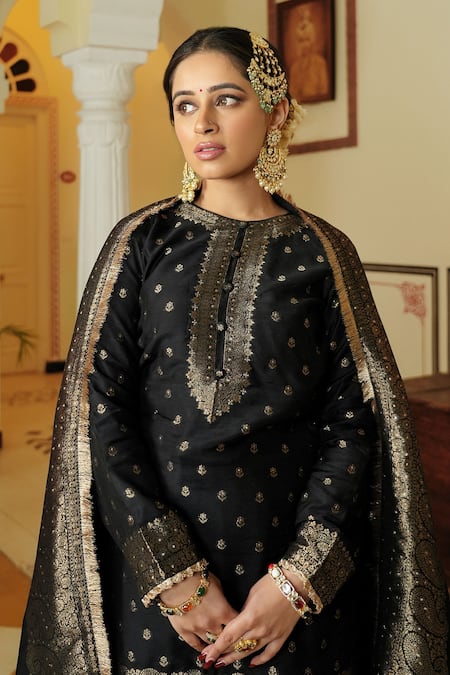 Safaa_Black Velvet Embroidery Round Neck The Rahma Blossom Woven Kurta Gharara Set _at_Aza_Fashions
