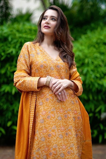 Shrutkirti_Yellow Chanderi Printed Floral V Neck Straight Kurta Palazzo Set_Online_at_Aza_Fashions