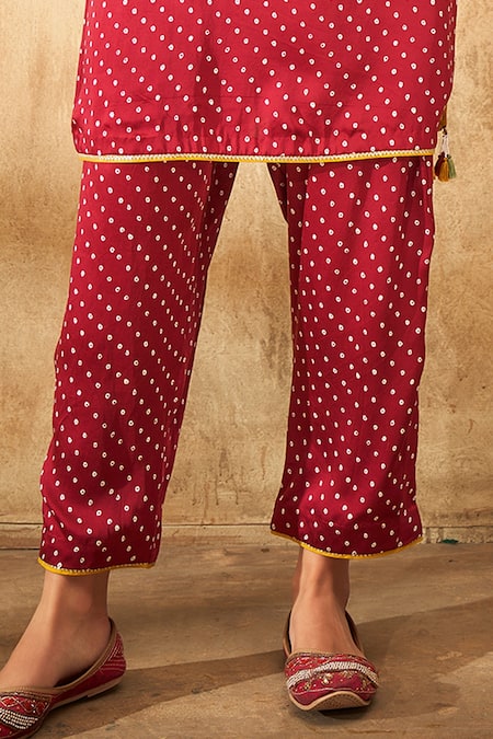 Buy_Aditi Somani_Maroon Modal Satin Tassel, Bandhani Round Neck Pattern Kurta With Pant _Online_at_Aza_Fashions