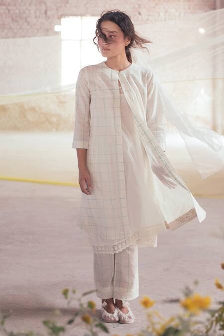 Buy_Itr By Khyati Pande_Off White Handloom Cotton Embroidery Round Iris Hand Block Print Shirt Tunic_Online_at_Aza_Fashions