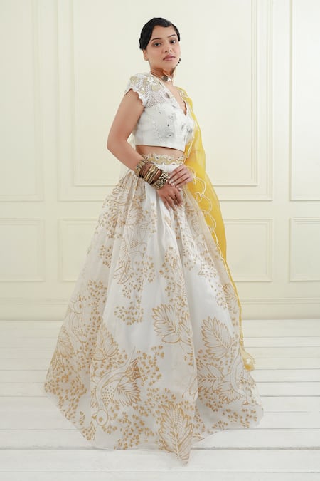 Rashika Sharma Maheem Hand Embroidered Lehenga Set | White, Floral Bloom,  Blouse, Round Collar, Short Sleeves | Lehenga, Aza fashion, Types of sleeves
