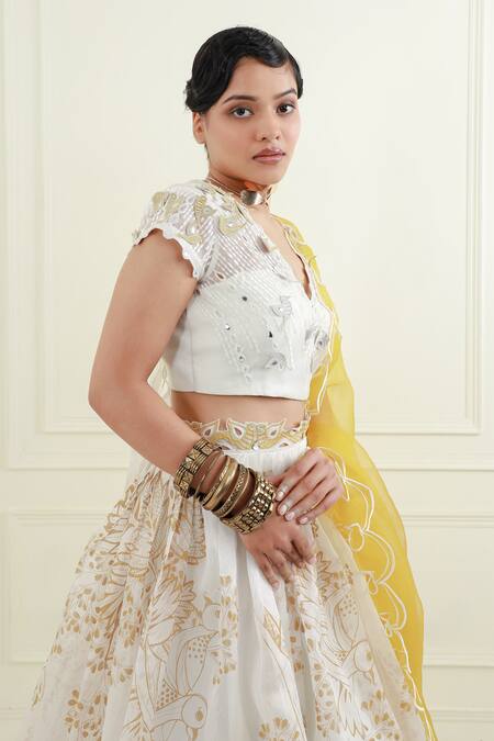 Shop_EK Soot_Off White Organza Printed Floral V Neck Pleated Lehenga Set _Online_at_Aza_Fashions