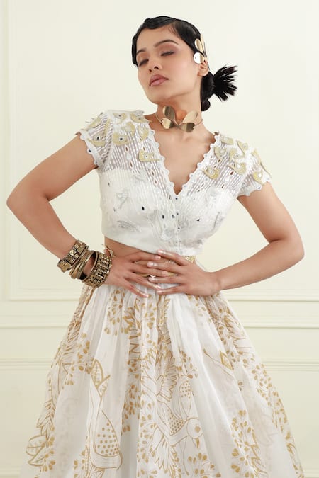 Buy_EK Soot_Off White Organza Printed Floral V Neck Pleated Lehenga Set 