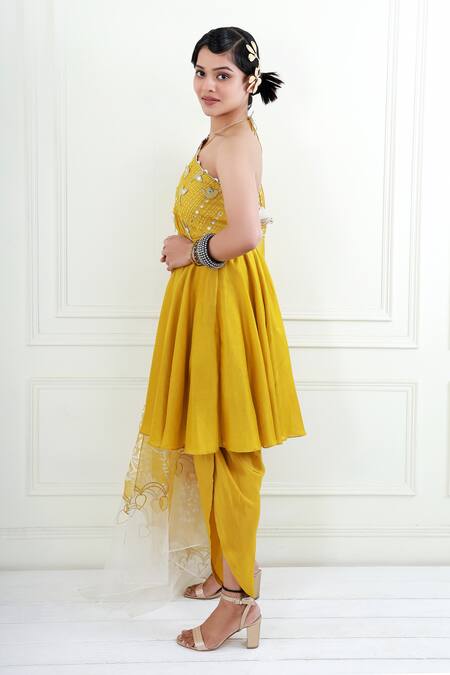 EK Soot_Gold Chanderi And Organza Embroidery Bird Applique Kurta Dhoti Pant Set  _at_Aza_Fashions