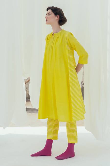 Itr By Khyati Pande_Yellow Handloom Cotton, Silk Round Neck Melon Screen Print Panelled Kurta_at_Aza_Fashions
