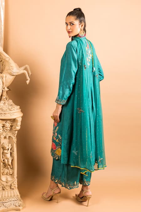 Buy_Sunita Nagi_Green Dupion Embroidered Leather Notched Round Neck Applique Kurta Palazzo Set _Online_at_Aza_Fashions