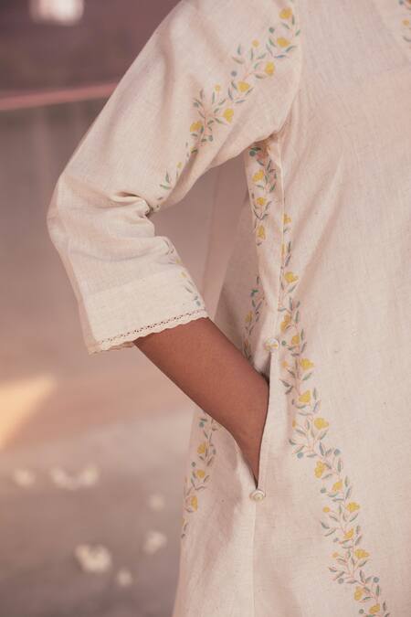 Shop_Itr By Khyati Pande_Off White Cotton Embroidery Collared Floral Hand Block Print A-line Dress_Online_at_Aza_Fashions