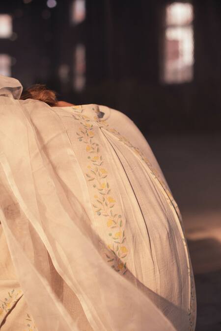 Shop_Itr By Khyati Pande_Off White 100% Cotton Hand Block Print Floral Scallop Bias Placement Tunic_Online_at_Aza_Fashions