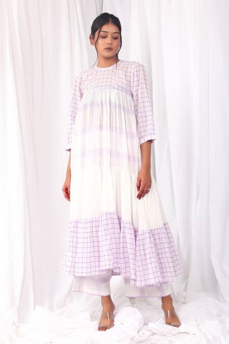Buy Khat White Handloom , Round Checkered Pattern Gathered Kurta Pant Set Online at Aza Fashions Buy_Khat_White Handloom , Round Checkered Pattern Gathered Kurta Pant Set _Online_at_Aza_Fashions