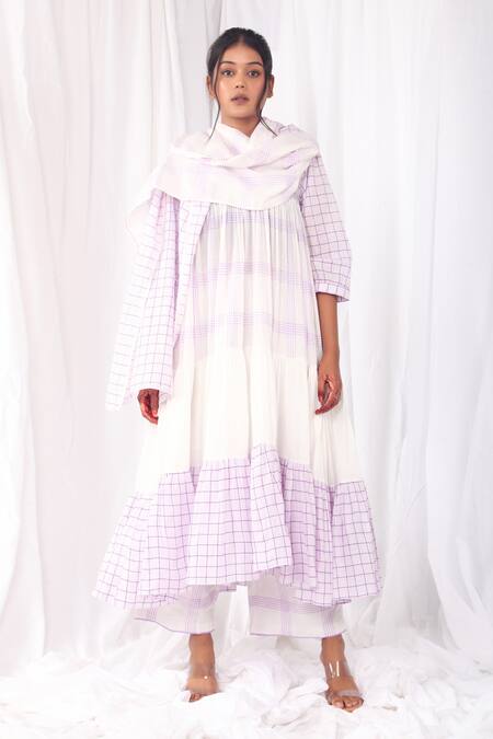 Buy Khat White Handloom , Round Checkered Pattern Gathered Kurta Pant Set Buy_Khat_White Handloom , Round Checkered Pattern Gathered Kurta Pant Set