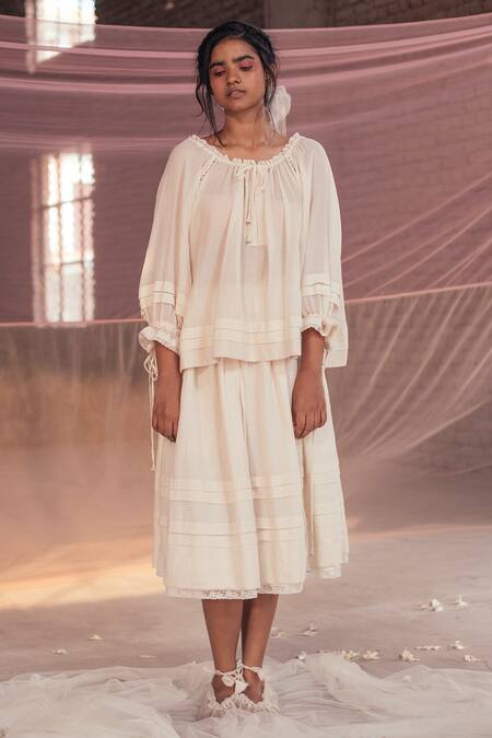 Itr By Khyati Pande_Off White Cotton Lace Pansy Peasant Checkered Pattern Top_Online_at_Aza_Fashions