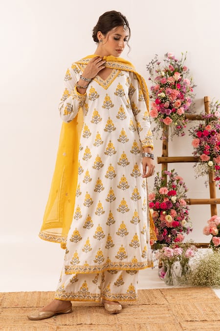 Buy_Rivaaj Clothing_White Cotton Botanic Print Kurta Palazzo Set _Online_at_Aza_Fashions