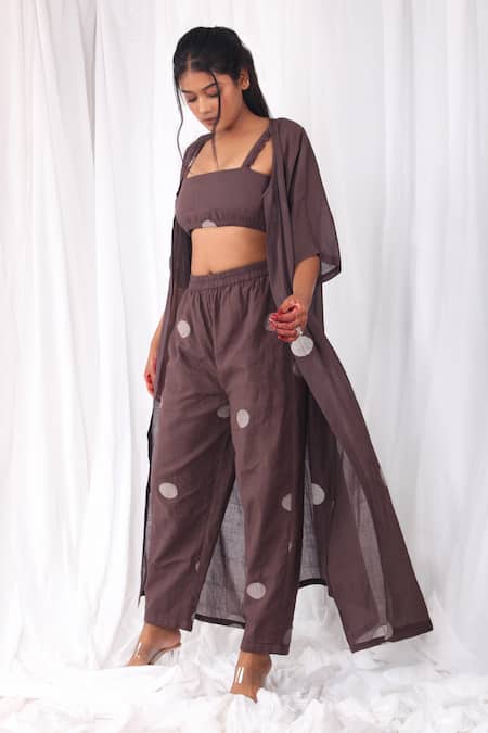 Lookinggoodfeelingfab : Indian Fashion And Lifestyle Blog, Indian Street  Style, Fashion Trends: Dress… | Long jackets for women, Indian fashion,  Kurta designs women