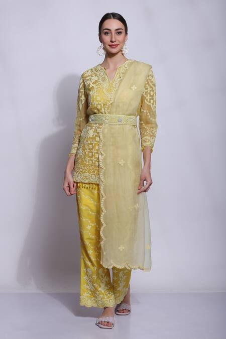 Sonali Gupta_Yellow Silk Embroidered Mughal Jaal Dori V Neck Kurta Pant Set  _Online_at_Aza_Fashions