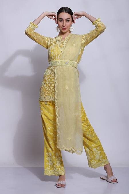 Buy_Sonali Gupta_Yellow Silk Embroidered Mughal Jaal Dori V Neck Kurta Pant Set  _Online_at_Aza_Fashions