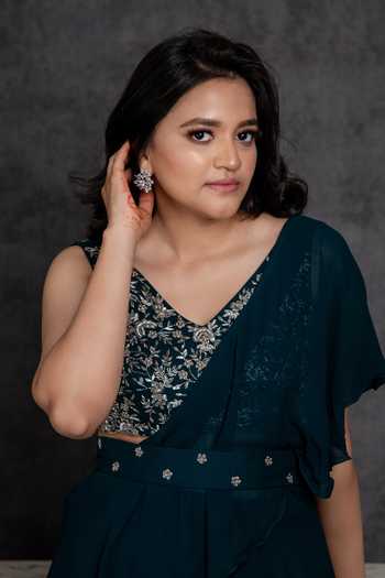 Sunita Bhandari_Green Viscose, Georgette Cut Work, Beads V-neck Layered Lehenga Set _at_Aza_Fashions