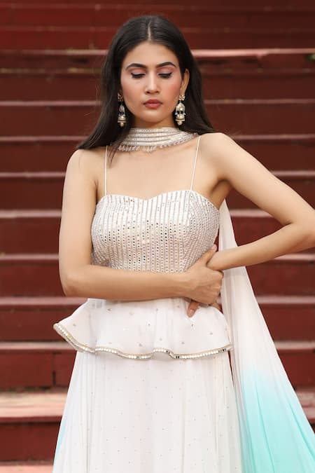 Buy_House Of Mithi Kalra_Green Georgette Mirrors Sweetheart Neck Ombre Mukaish Work Lehenga Set _Online_at_Aza_Fashions