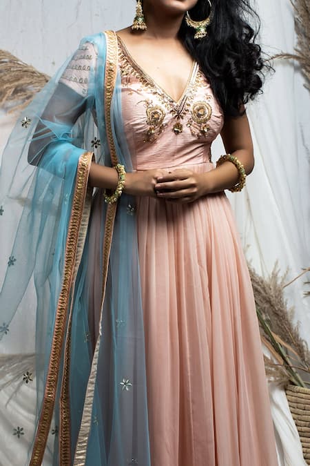 Kanj By Priyanka A Sakhuja_Peach Georgette Embroidered Gota Work Plunge V Neck Ziya Anarkali With Dupatta _Online_at_Aza_Fashions