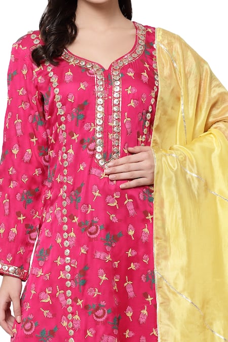Buy Shetab Kazmi Pink Modal Satin Floral, Gota Patti V Neck Periwinkle And Tulip Print Kurta Set Online at Aza Fashions Buy_Shetab Kazmi_Pink Modal Satin Floral, Gota Patti V Neck Periwinkle And Tulip Print Kurta Set _Online_at_Aza_Fashions