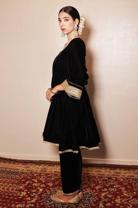 Shrutkirti_Black Silk, Velvet Embroidery Scoop Neck Zoya Embellished Anarkali Salwar Set _at_Aza_Fashions