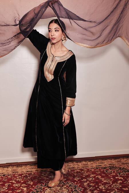 Buy_Shrutkirti_Blue Silk, Velvet, Chiffon Beads, Sequins Zoya Embellished Kurta Palazzo Set_Online_at_Aza_Fashions
