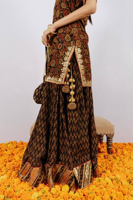 Shrutkirti_Black Cotton Printed Ajrakh Round Lehenga Set _Online_at_Aza_Fashions