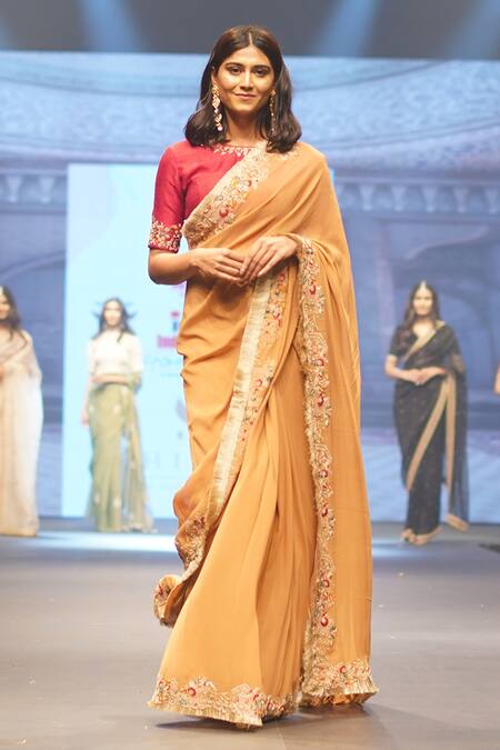 Shinor_Beige Georgette, Silk Embroidery, Embellished Border Saree With Raw Blouse _Online_at_Aza_Fashions