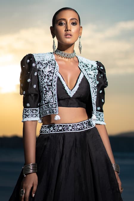 Buy Black Lehenga Choli Sets for Women by Zeelpin Online | Ajio.com