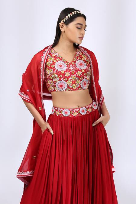 Neha Gursahani_Red Cotton, Georgette, Lining Satin Floral V Neck Pleated Lehenga Set _Online_at_Aza_Fashions