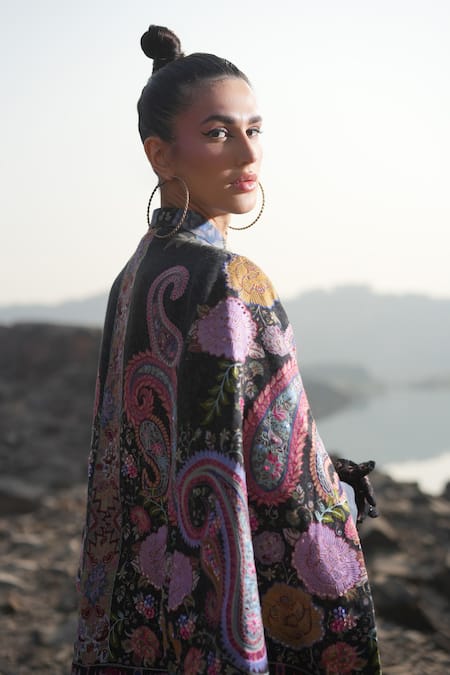 Shop Neiza By Neeti Seth Black Floral Print Cashmere Wool Cape Online at Aza Fashions Shop_Neiza By Neeti Seth_Black Floral Print Cashmere Wool Cape _Online_at_Aza_Fashions