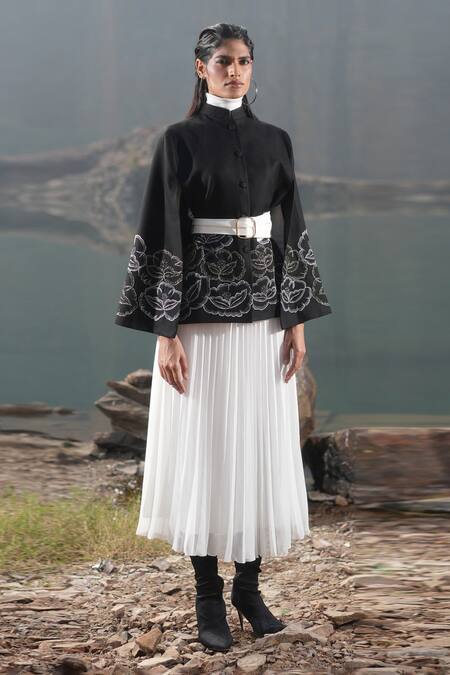 Shop_Neiza By Neeti Seth_Black Zari Embroidered Cashmere Wool Cape _Online_at_Aza_Fashions