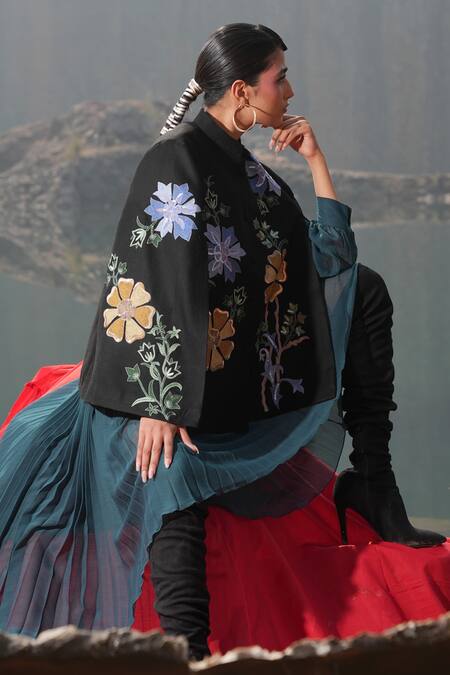 Neiza By Neeti Seth_Black Floral Aari Work Cashmere Wool Cape _Online_at_Aza_Fashions