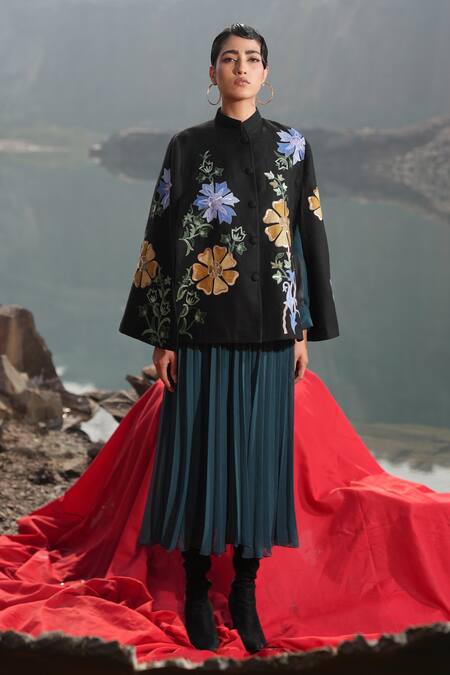 Buy_Neiza By Neeti Seth_Black Floral Aari Work Cashmere Wool Cape _Online_at_Aza_Fashions