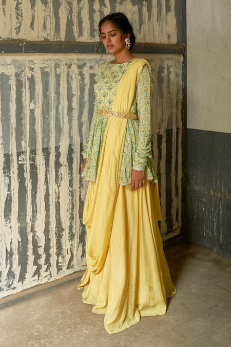Buy_17:17 By Simmi Saboo_Yellow Muslin Silk Printed And Hand Heer Draped Lehenga & Peplum Top Set _Online_at_Aza_Fashions