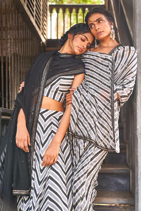17:17 By Simmi Saboo_Black Organza, Muslin Silk Chevron Print, Yusra Leheriya Saree With Bustier_Online_at_Aza_Fashions