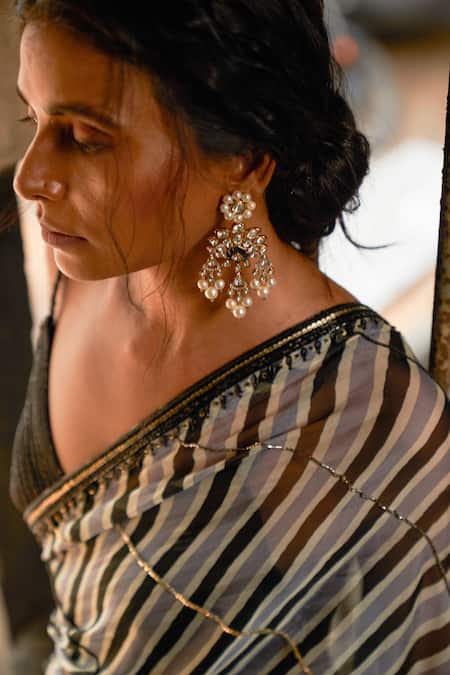 Buy_17:17 By Simmi Saboo_Black Organza, Muslin Silk Chevron Print, Yusra Leheriya Saree With Bustier_Online_at_Aza_Fashions