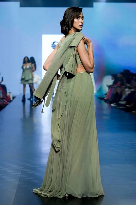 Buy_Saisha Shinde_Green Georgette Basket Weave V Neck Pattern Gown With Jacket  