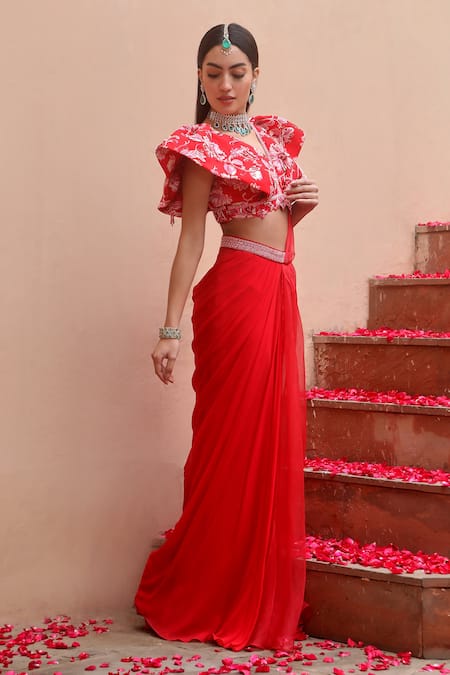 Dheeru Taneja_Red Organza, Crepe, Georgette Inaya Pre-draped Saree With Printed Cape _Online_at_Aza_Fashions