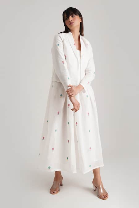 Buy_Indigo Dreams_Ivory Handloom , Round Neck, Shawl Evilina Jamdani Dress Jacket Set_Online_at_Aza_Fashions