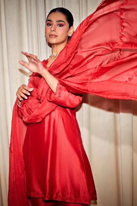 Dohr India_Red Silk, Organza Lace, Embroidery Round Neck Ira Chanderi Kurta Pant Set _Online_at_Aza_Fashions