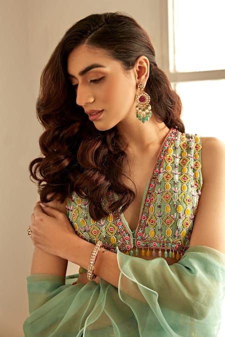 Studio Iris India_Green Organza Beads, Stones Plunge Neck Gauhar Floral Embroidered Lehenga Set _Online_at_Aza_Fashions