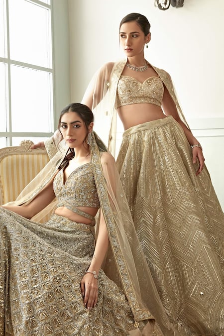 Studio Iris India Grey Organza, Net Embroidery, Heera Floral Geometric Bridal Lehenga Set at Aza Fashions Studio Iris India_Grey Organza, Net Embroidery, Heera Floral Geometric Bridal Lehenga Set _at_Aza_Fashions