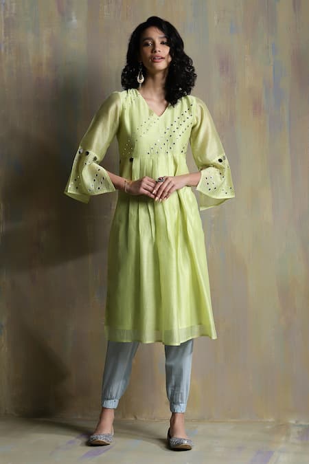 Charkhee_Yellow Chanderi, Cotton Mirrors V-neck Work Kurta Joggers Set _Online_at_Aza_Fashions